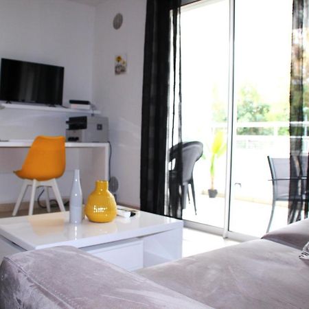 Studio Moderne, Centre-Ville, Au Calme, Parking Prive La Possession Zewnętrze zdjęcie