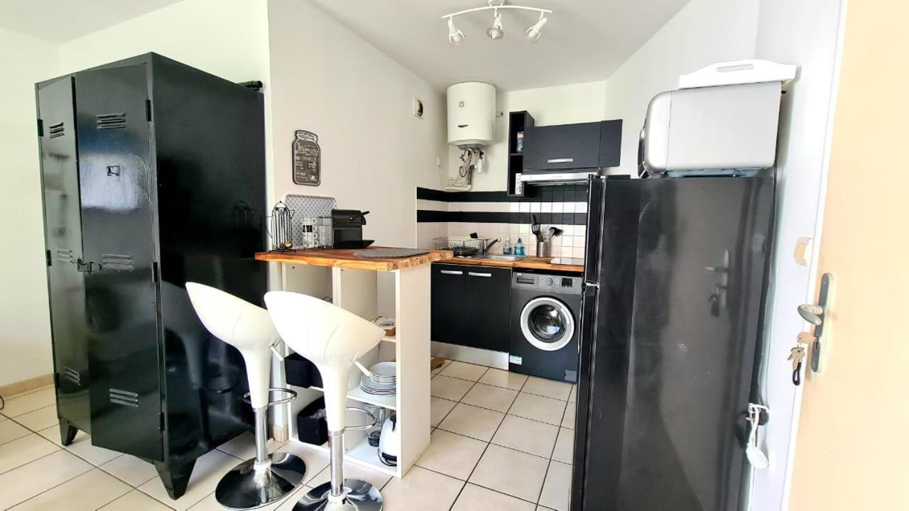 Studio Moderne, Centre-Ville, Au Calme, Parking Prive La Possession Zewnętrze zdjęcie